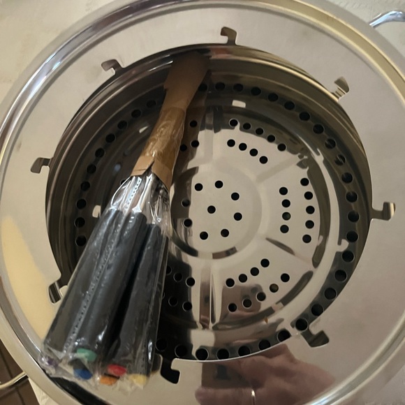 Silver Cookware Set - Picture 3 of 16